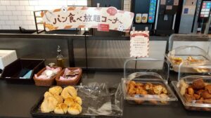 ハートブレッドアンティーク利府店のモーニング体験レポ｜平日開店一番乗り！3時間パン食べ放題を夫婦で満喫